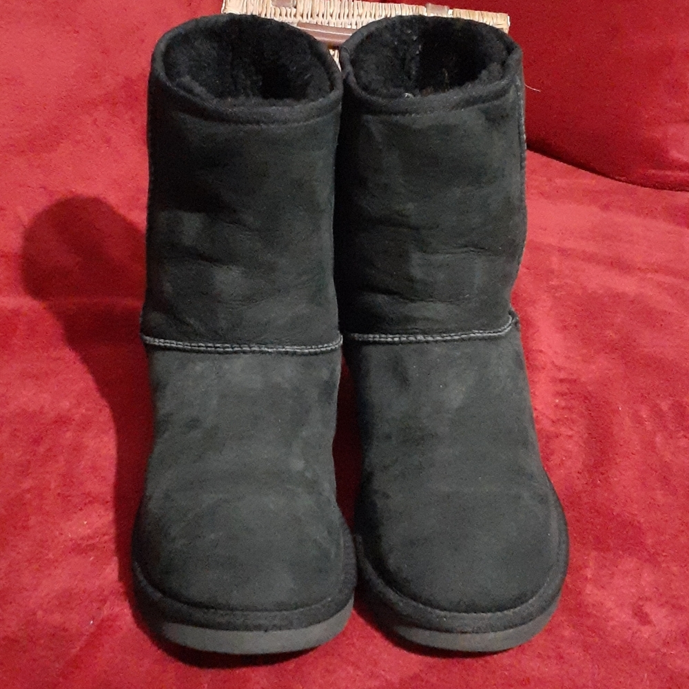 UGG boots classic